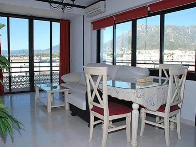 Apartamentos Mediterraneo Нерха Экстерьер фото