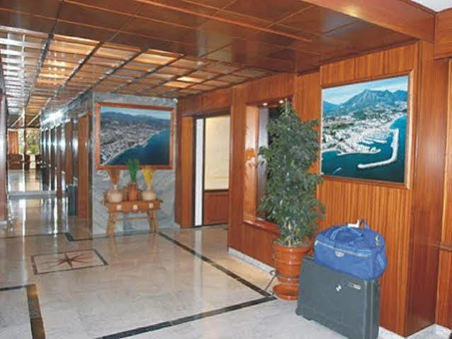 Apartamentos Mediterraneo Нерха Экстерьер фото